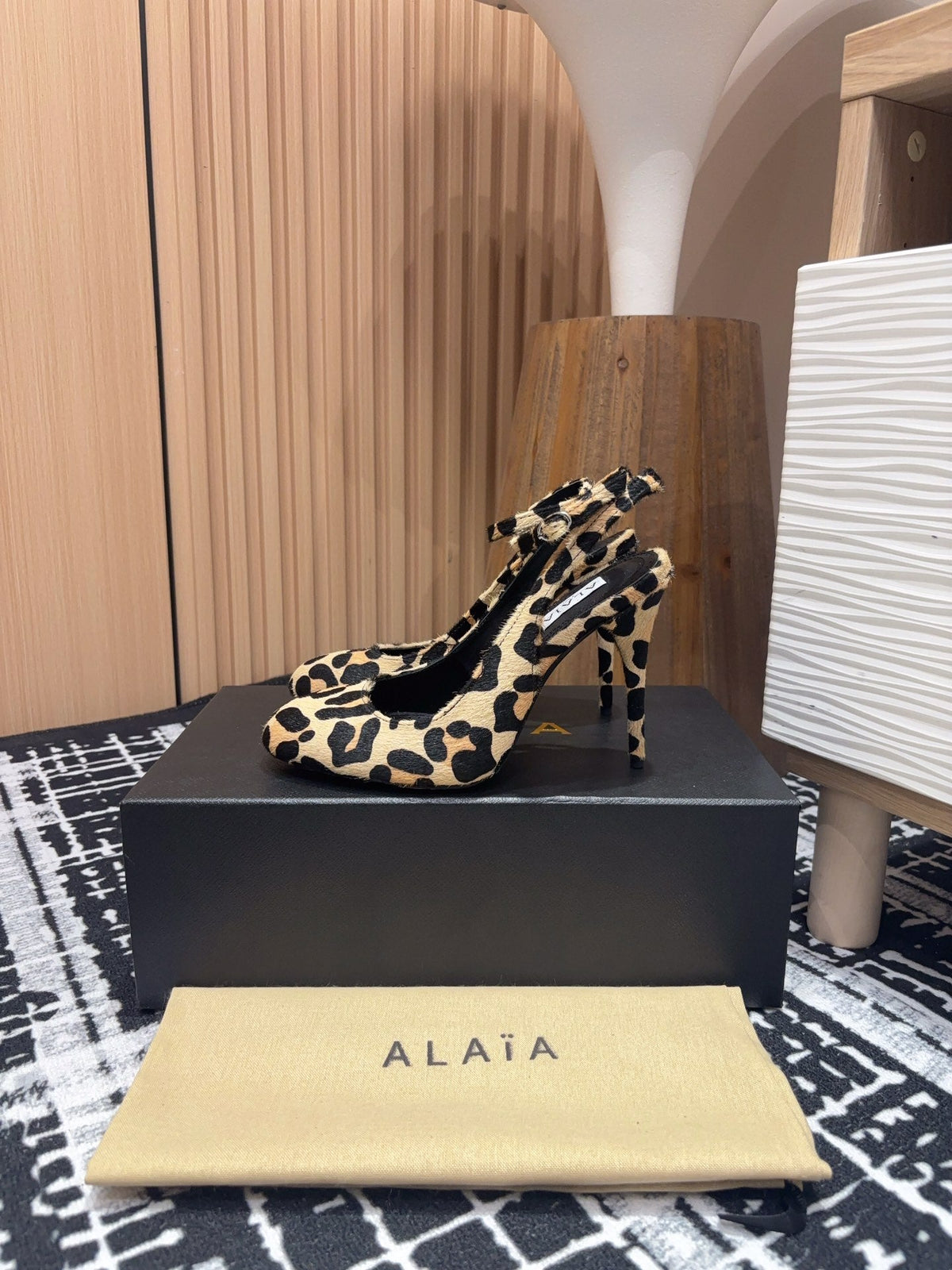 CRYSLEOPARD SLINGBACK HEEL IN PONY HAIR