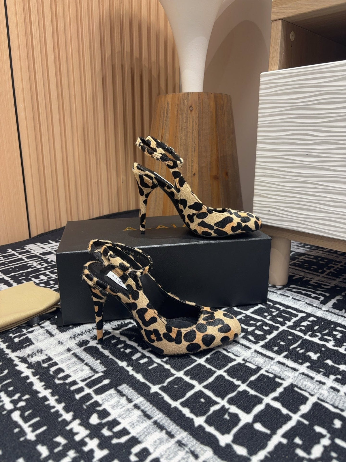 CRYSLEOPARD SLINGBACK HEEL IN PONY HAIR