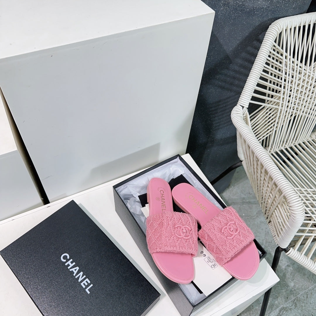 KNIT TAFFY PINK FABRIC FLAT SLIDE