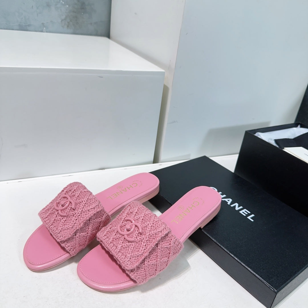 KNIT TAFFY PINK FABRIC FLAT SLIDE