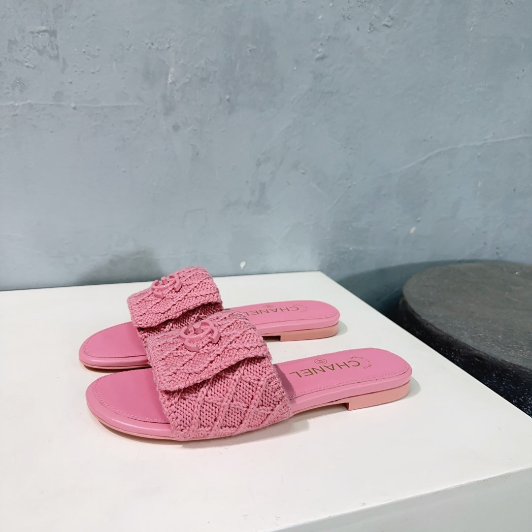 KNIT TAFFY PINK FABRIC FLAT SLIDE