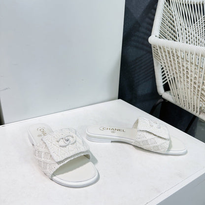KNIT WHITE FABRIC FLAT SLIDE
