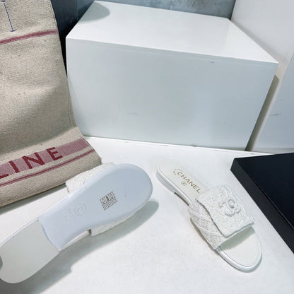 KNIT WHITE FABRIC FLAT SLIDE
