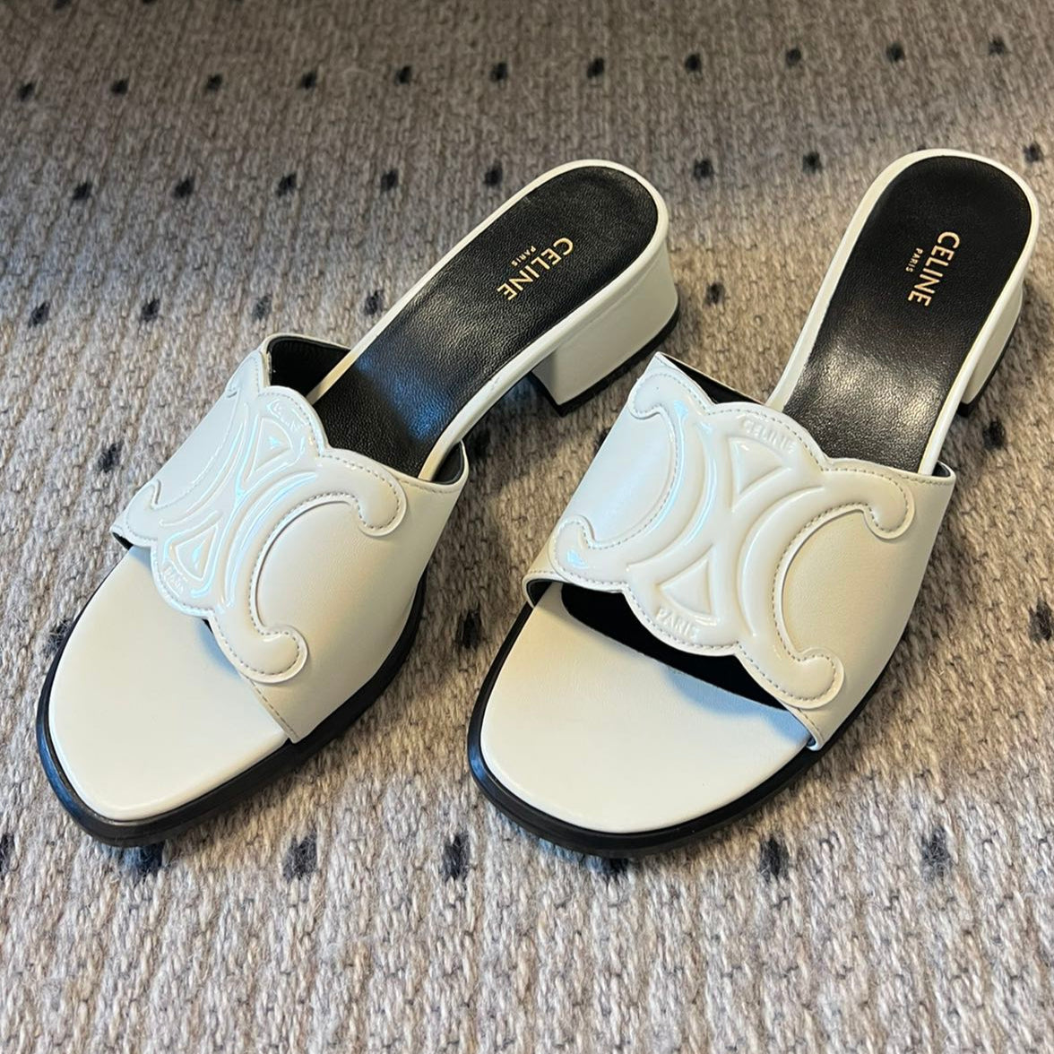 CLEMENCE MULE IN WHITE LAMBSKIN AND PATENT CALFSKIN