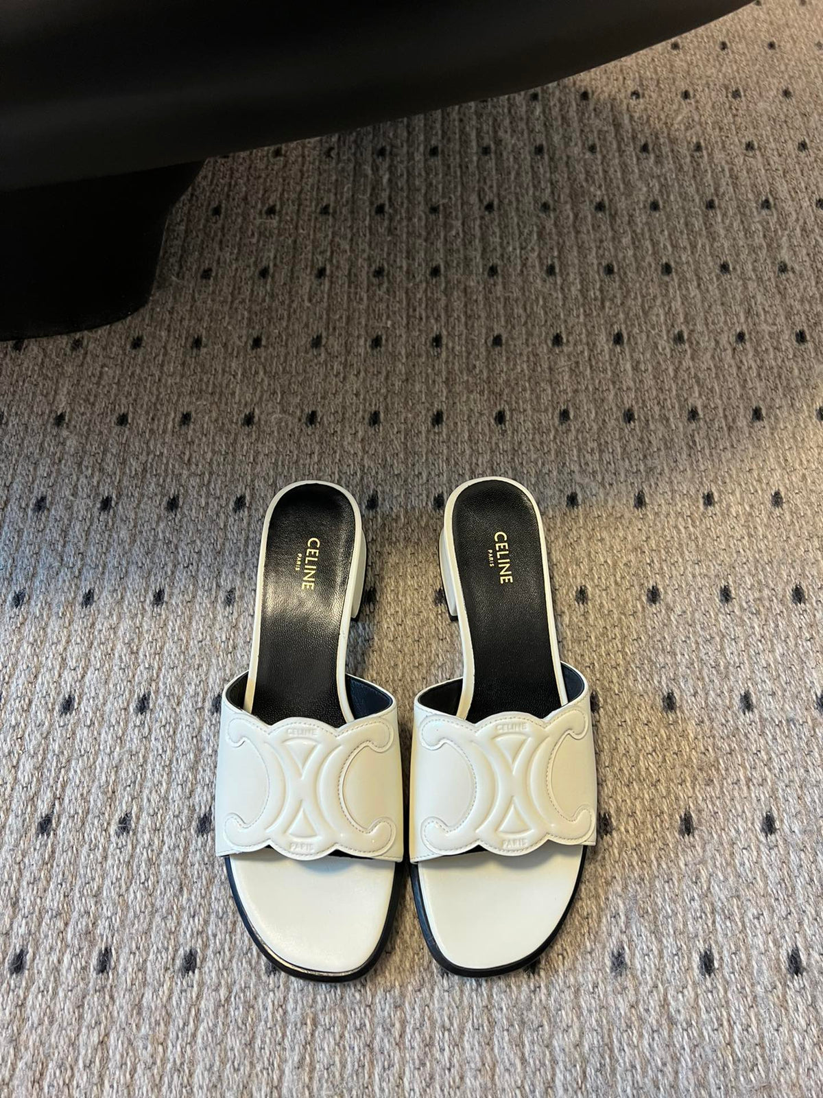 CLEMENCE MULE IN WHITE LAMBSKIN AND PATENT CALFSKIN