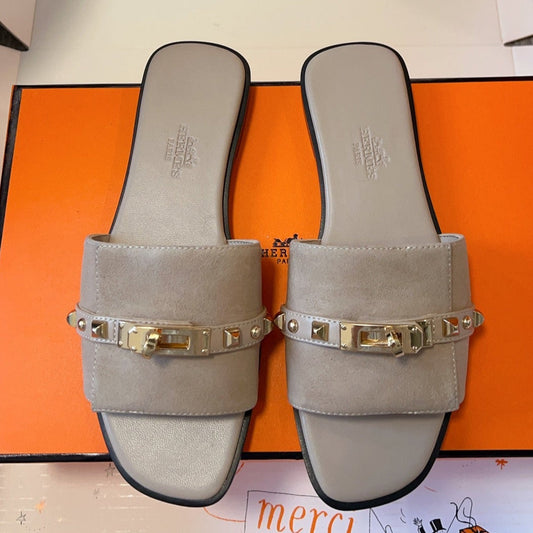 GIULIA FLAT SANDAL IN KHAKI BROWN SUEDE