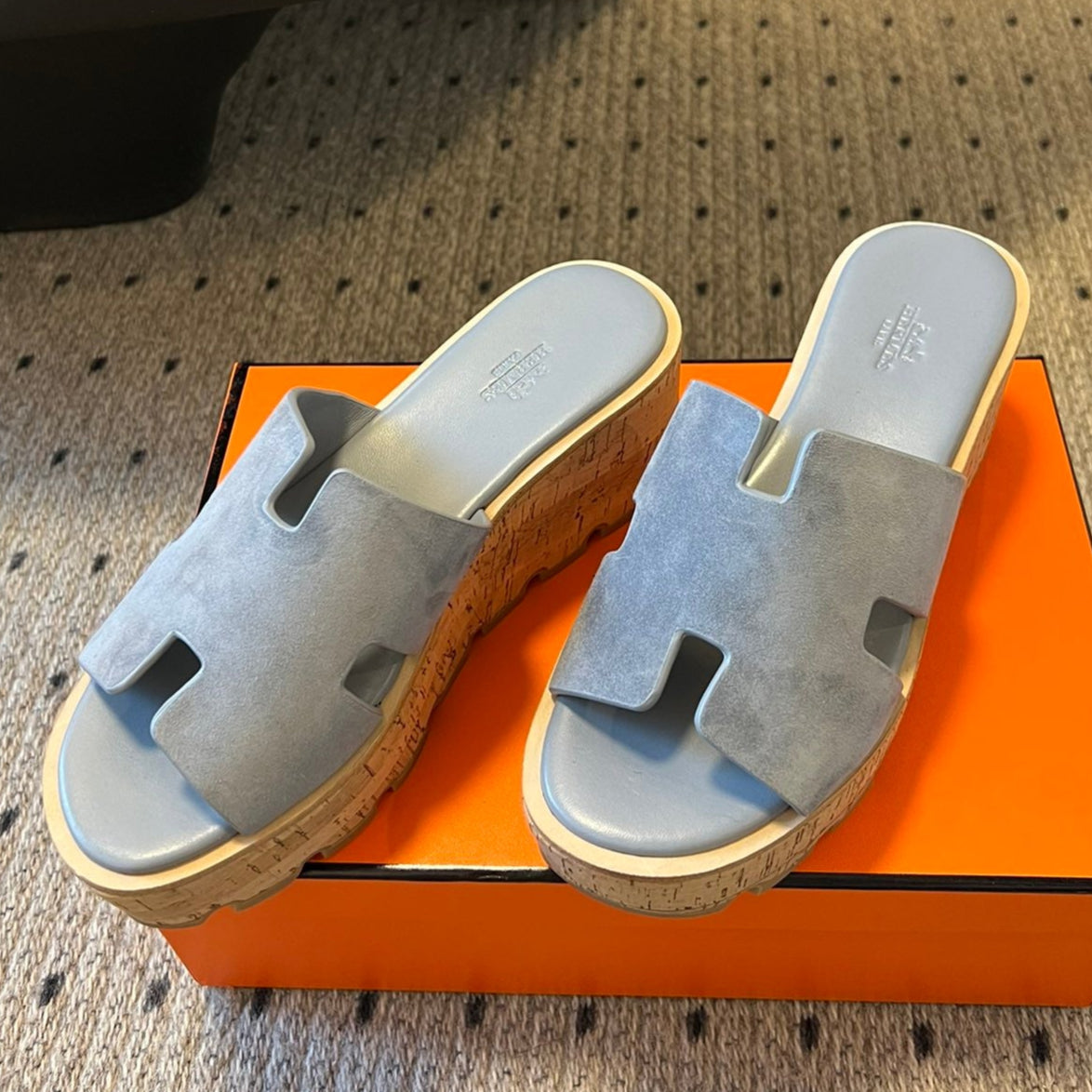 EZE SANDAL PLATFORM 85 MM IN TEAL BLUE SUEDE