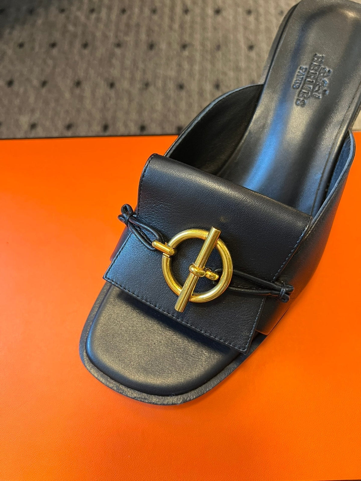 ILOT 55 MM SANDAL IN BLACK CALFSKIN