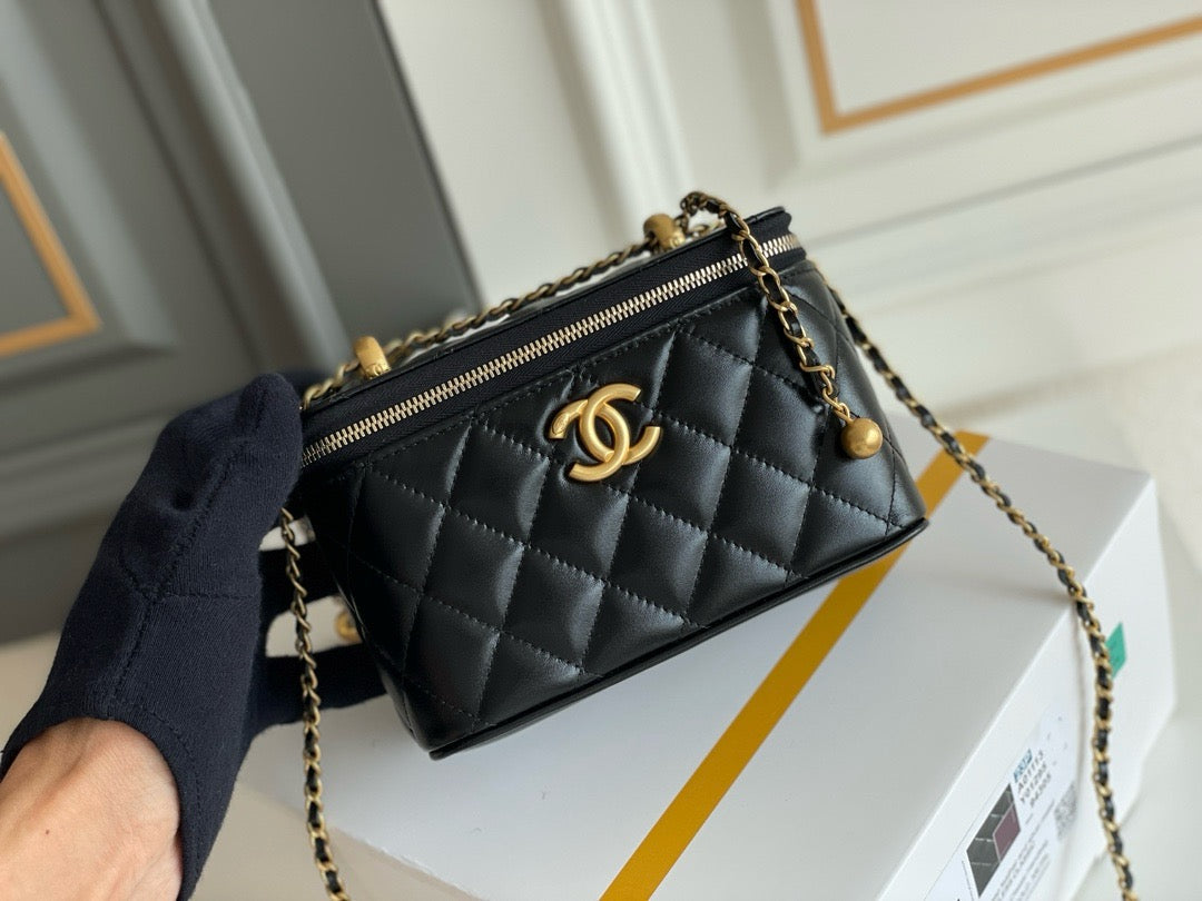 CHA 24C Vanity Bag