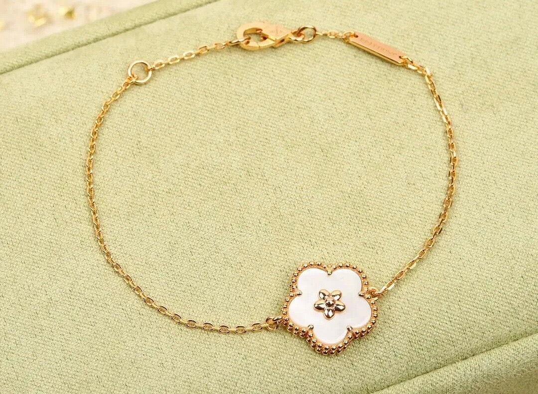 VCA Bracelet