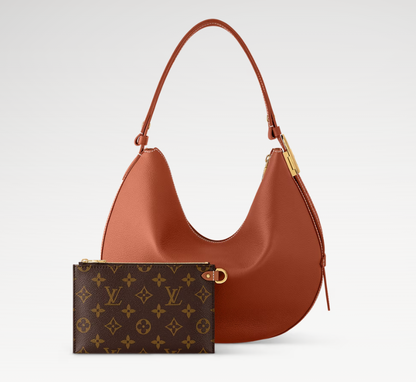 LOW KEY COOKIE MM 32 IN COGNAC BROWN CALFSKIN GOLD HARDWARE