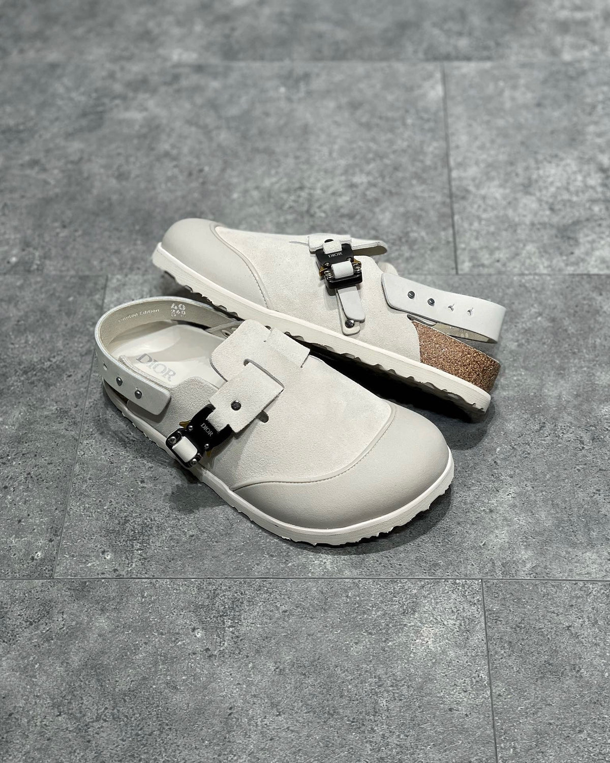 DIO Sandal