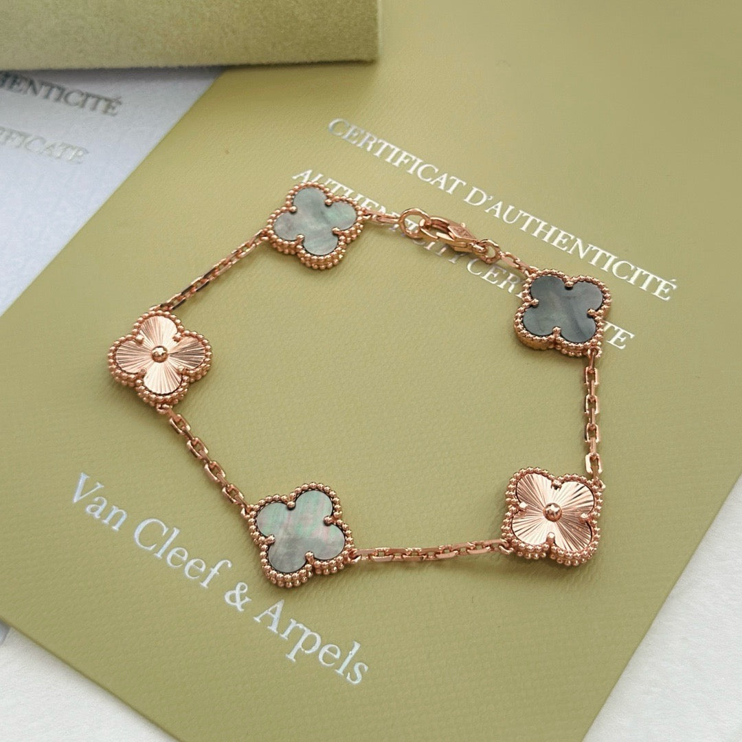 VCA Bracelet