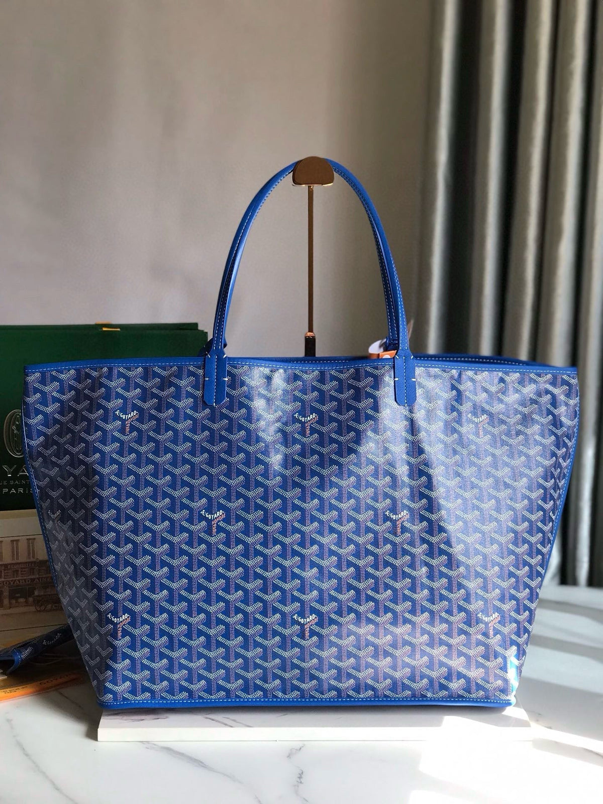 GOY REVERSIBLE ANJOU 39*32*19