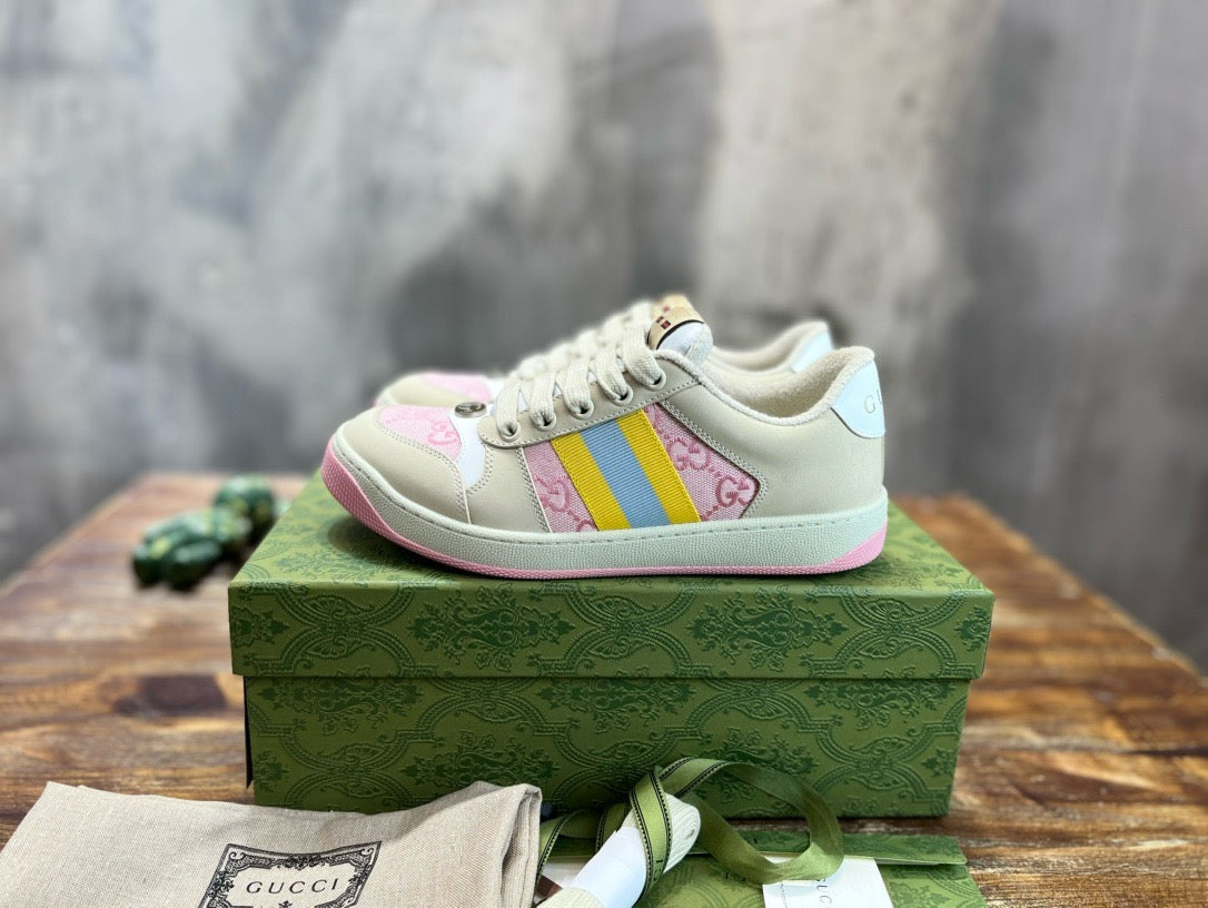 GUC Sneakers