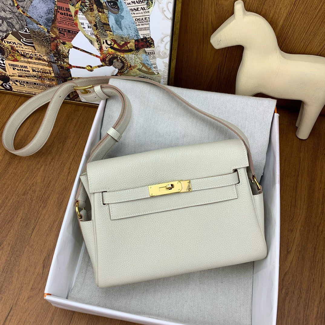 HERM KELLY MESSENGER 25