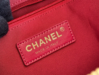CHA 23B Hobo Bag