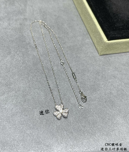 VCA Necklace