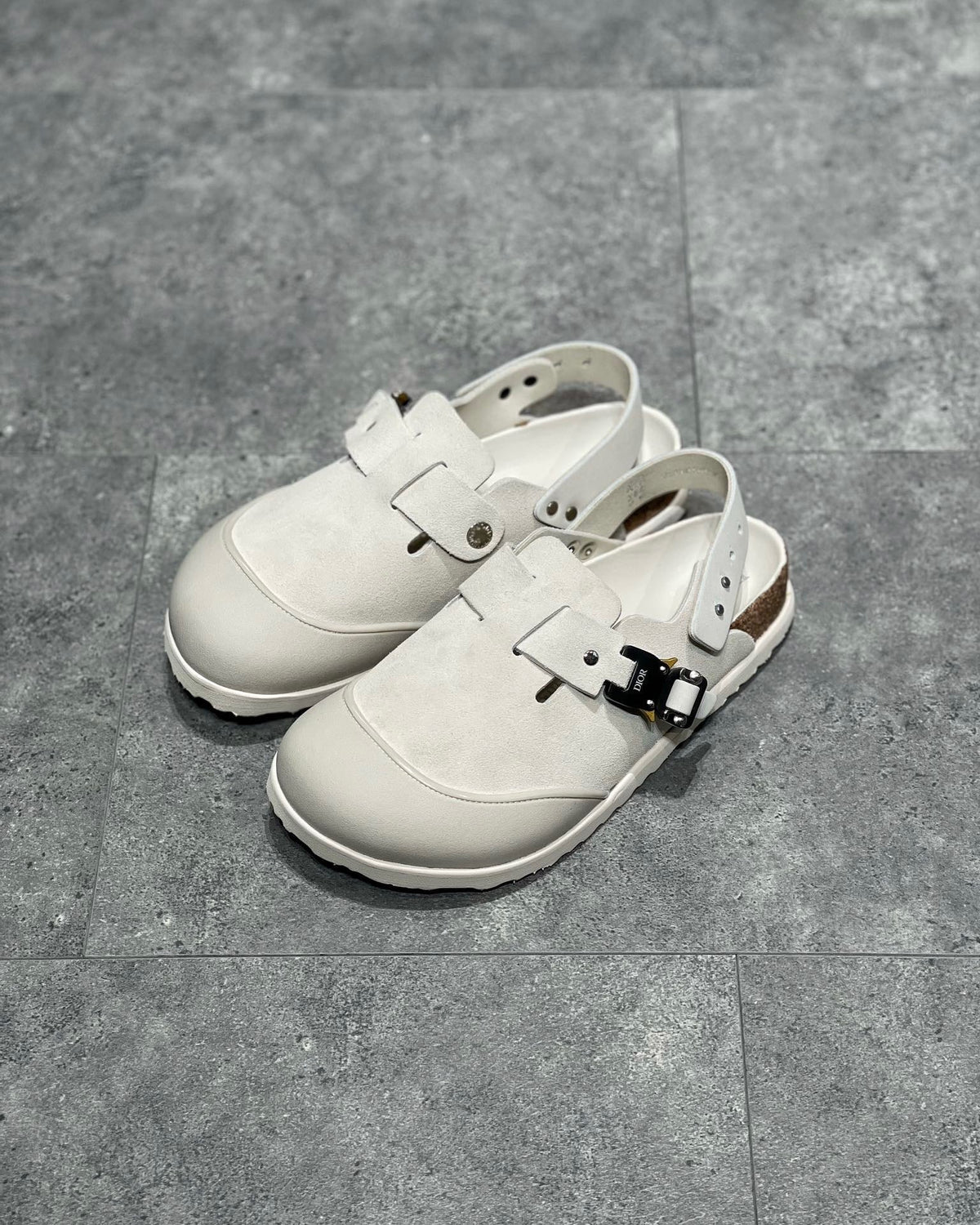 DIO Sandal