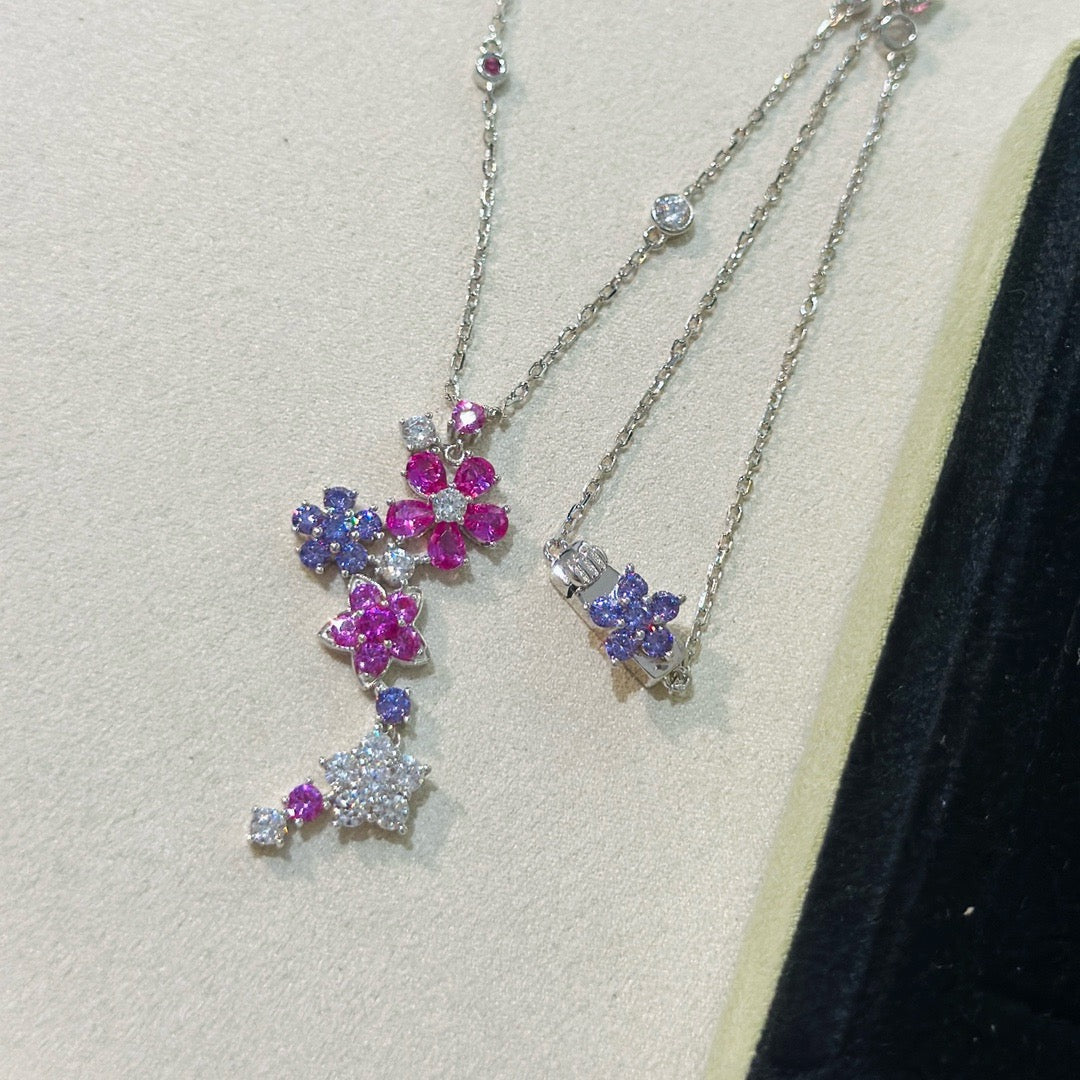 VCA Necklace