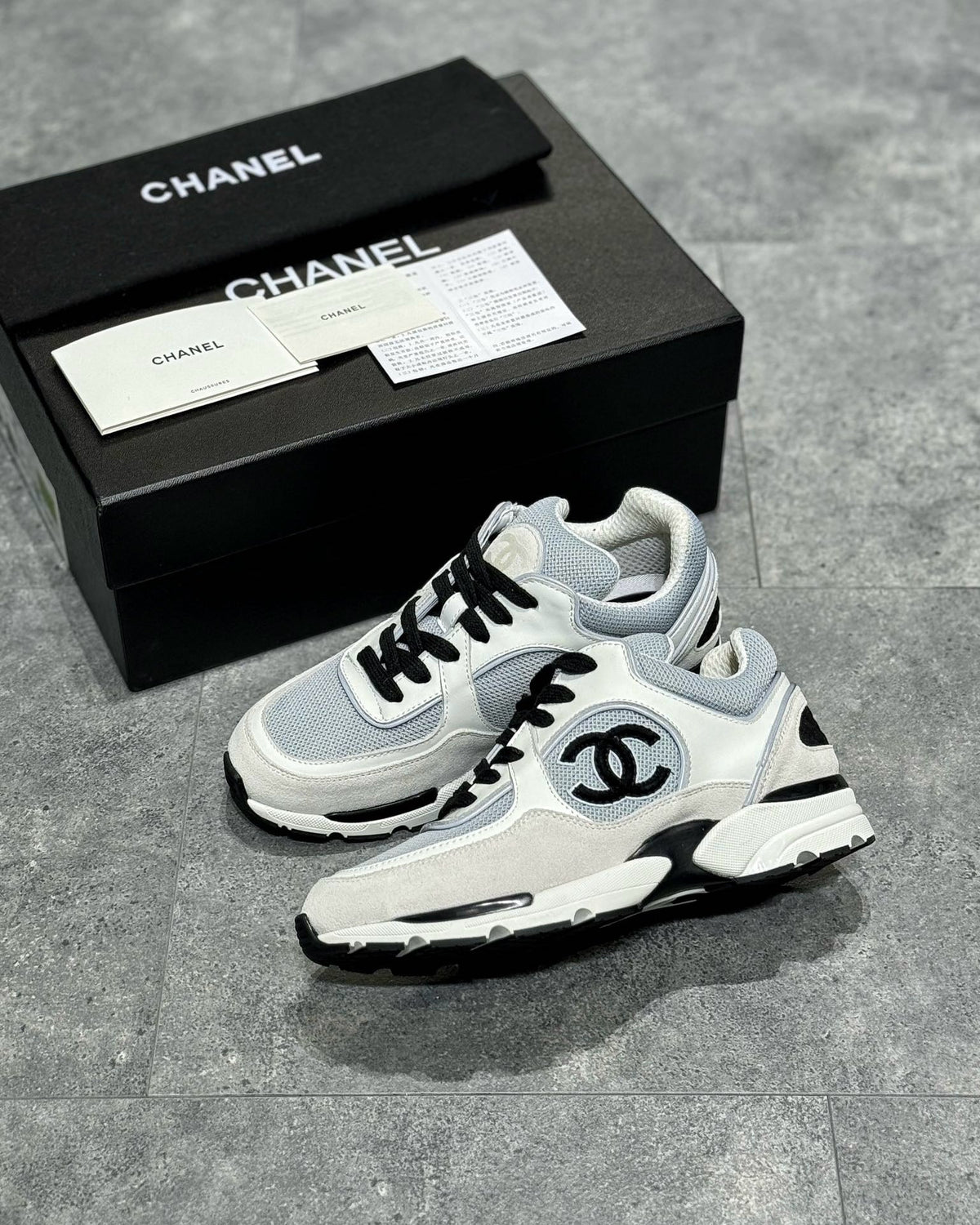 CHA Sneakers