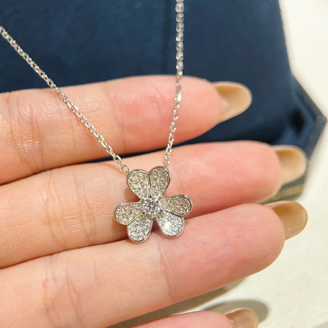 VCA Necklace