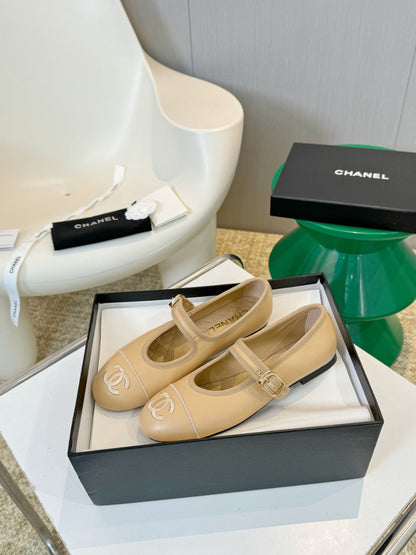 MARY JANE SHOES IN DARK CREAM LAMBSKIN 1