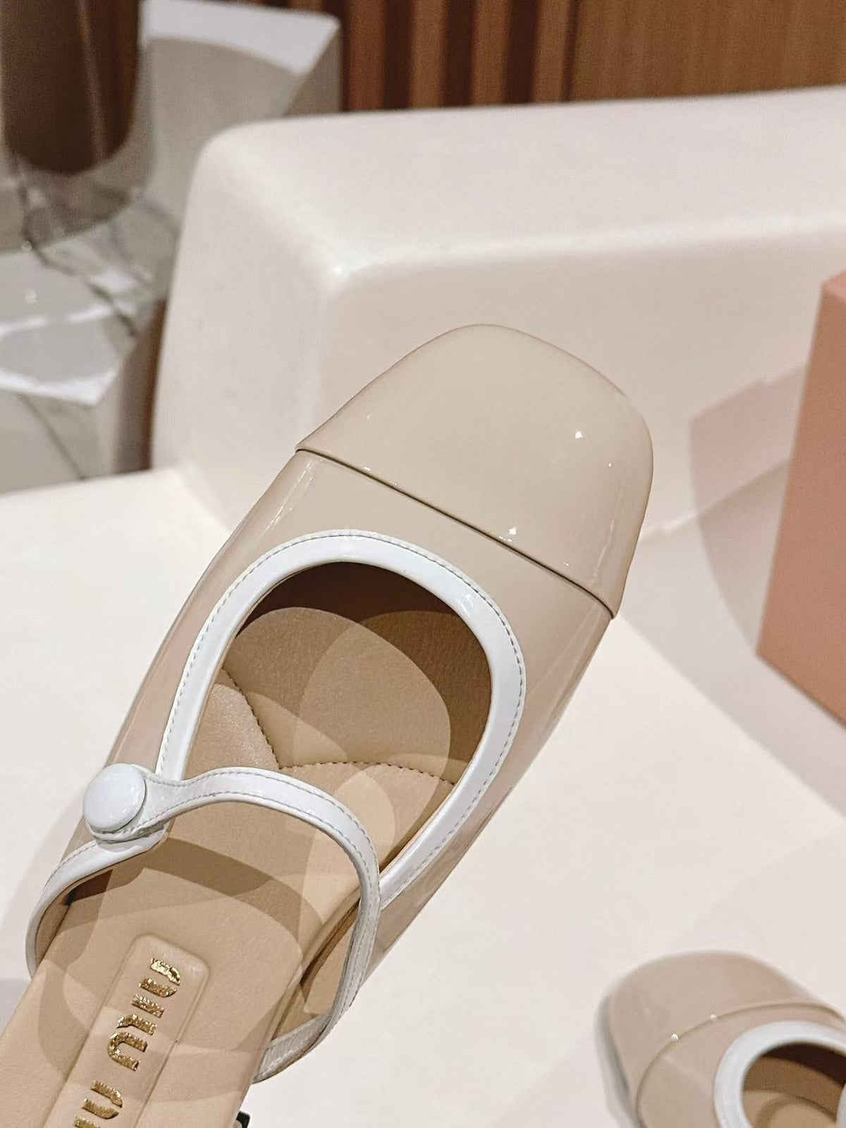 MM MULES IN BEIGE LAMBSKIN