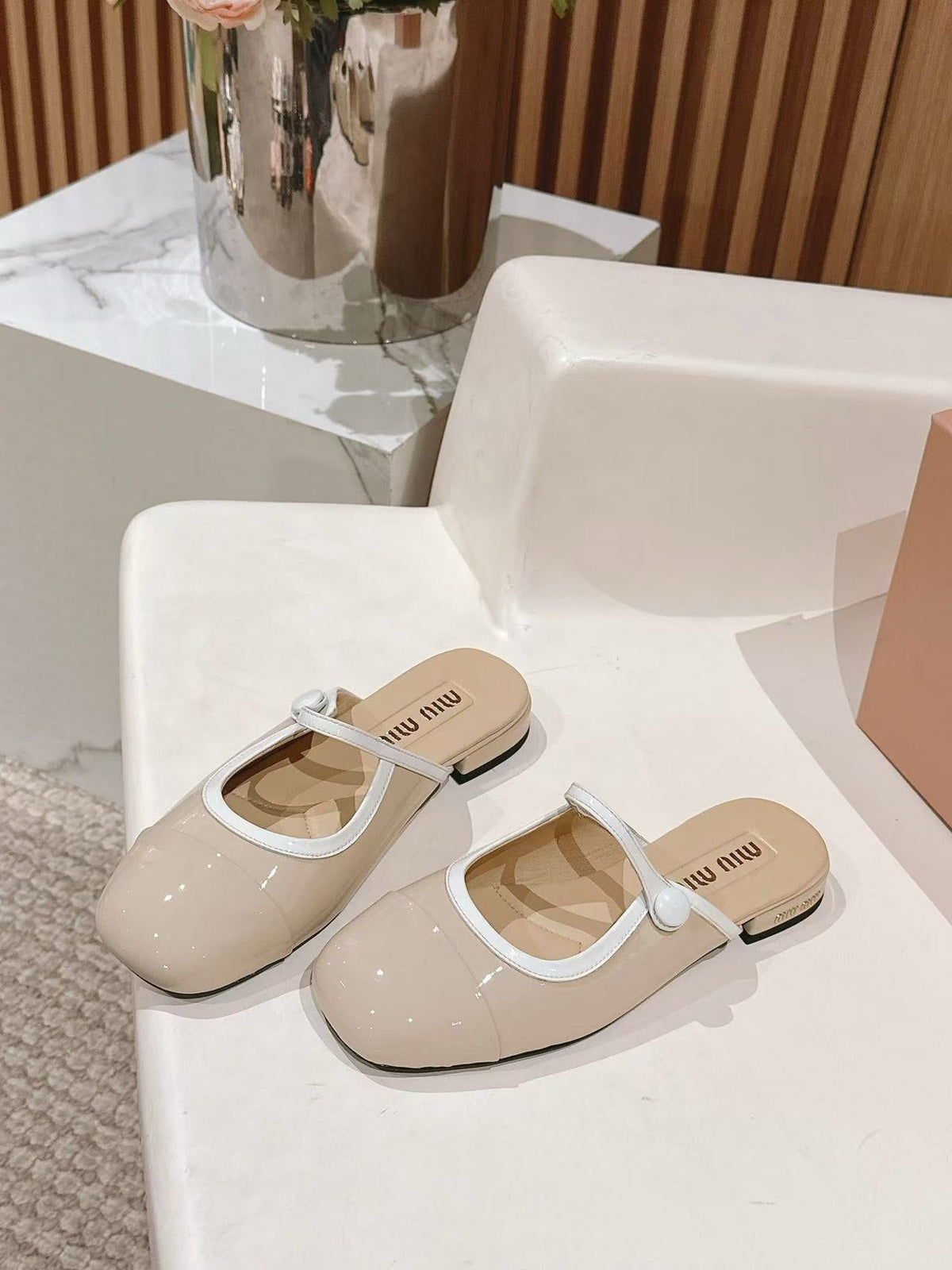MM MULES IN BEIGE LAMBSKIN