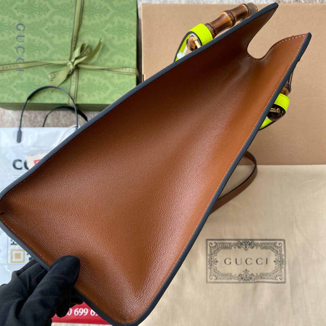 MEDIUM DIANA TOTE BAG 35 IN BROWN LACQUER CALFSKIN BAMBOO HANDLE