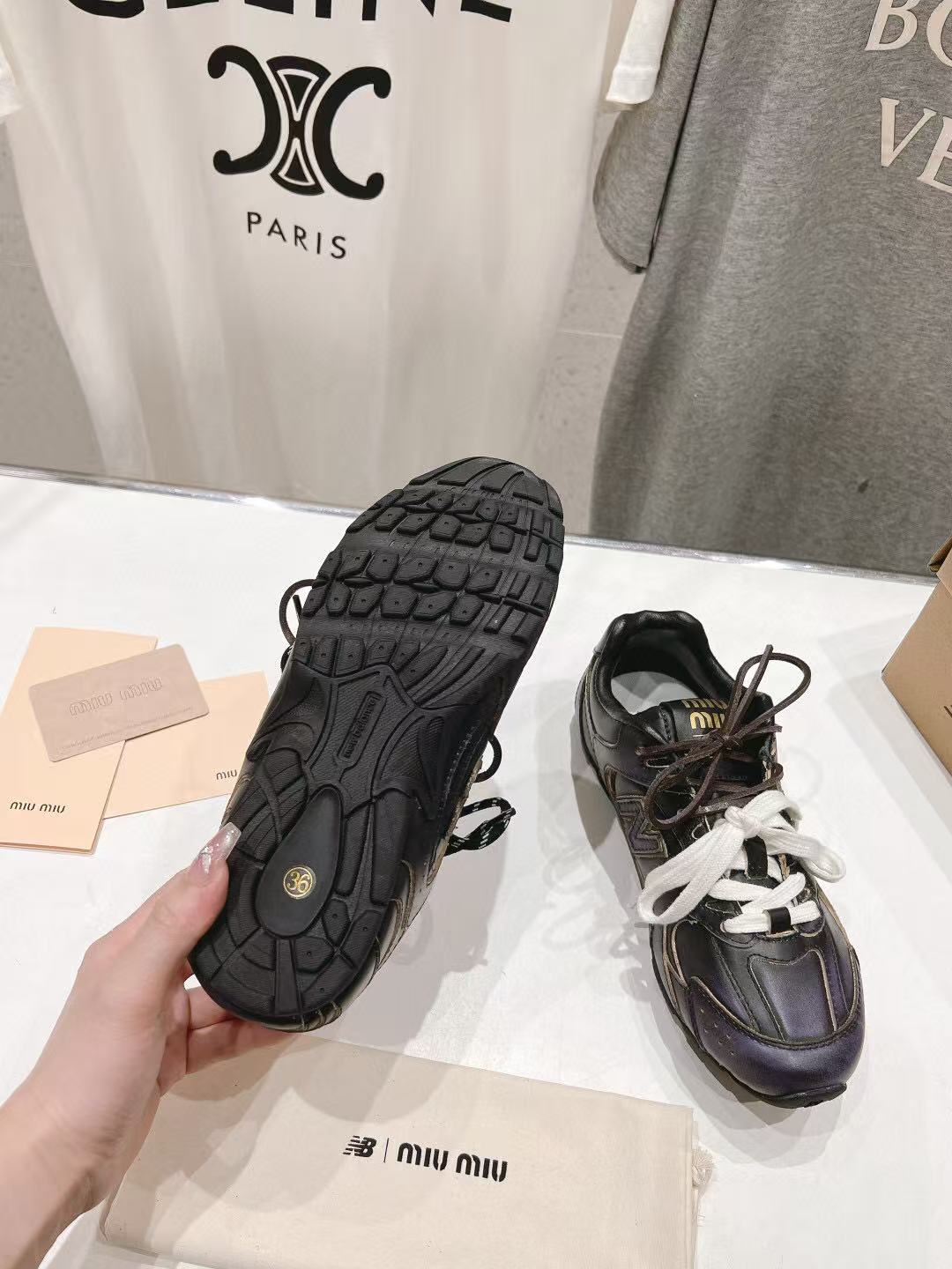 NBxMIU SNEAKER 530 IN BLACK CALFSKIN