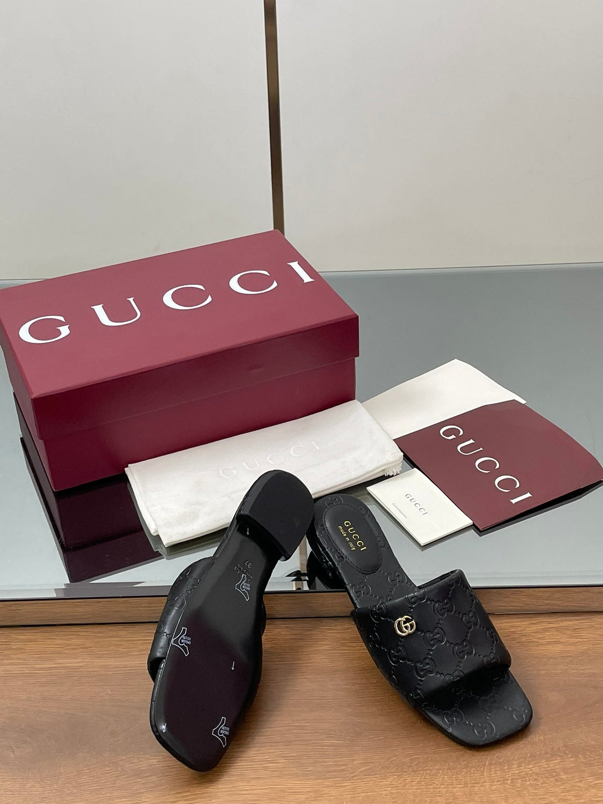 DOUBLE G SANDALS IN BLACK IVORY CALFSKIN