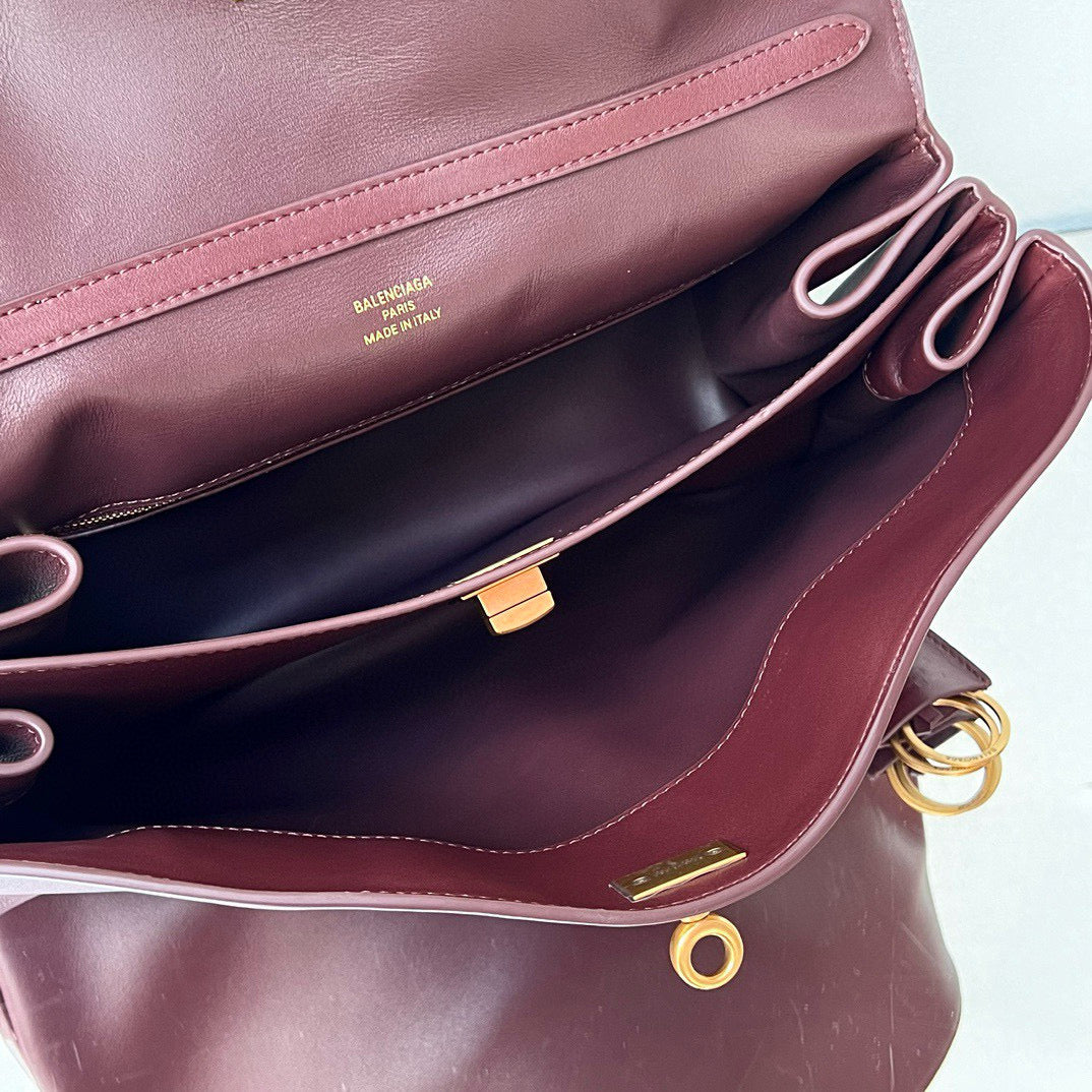RODEO MEDIUM BAG 35 IN BURGUNDY SMOOTH CALFSKIN GOLD HARDWARE
