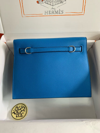 KELLY DANSE 22 EVERCOLOR BLUE IN CALFSKIN GOLD HARDWARE