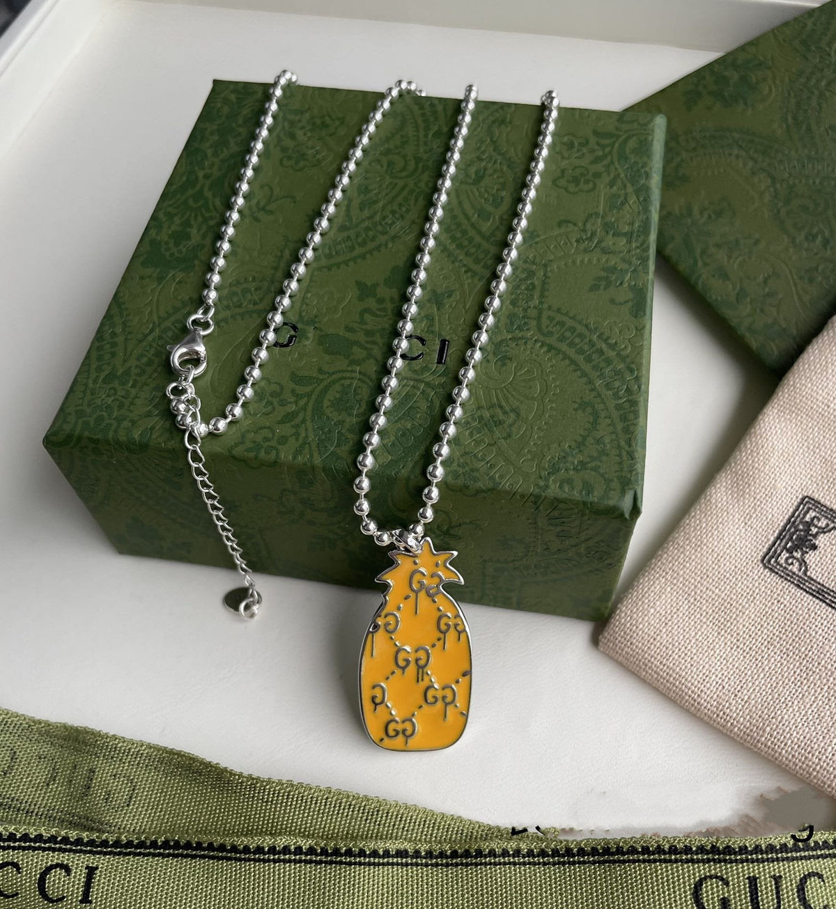 GG NECKLACE PENDANT PINEAPPLE PATTERN
