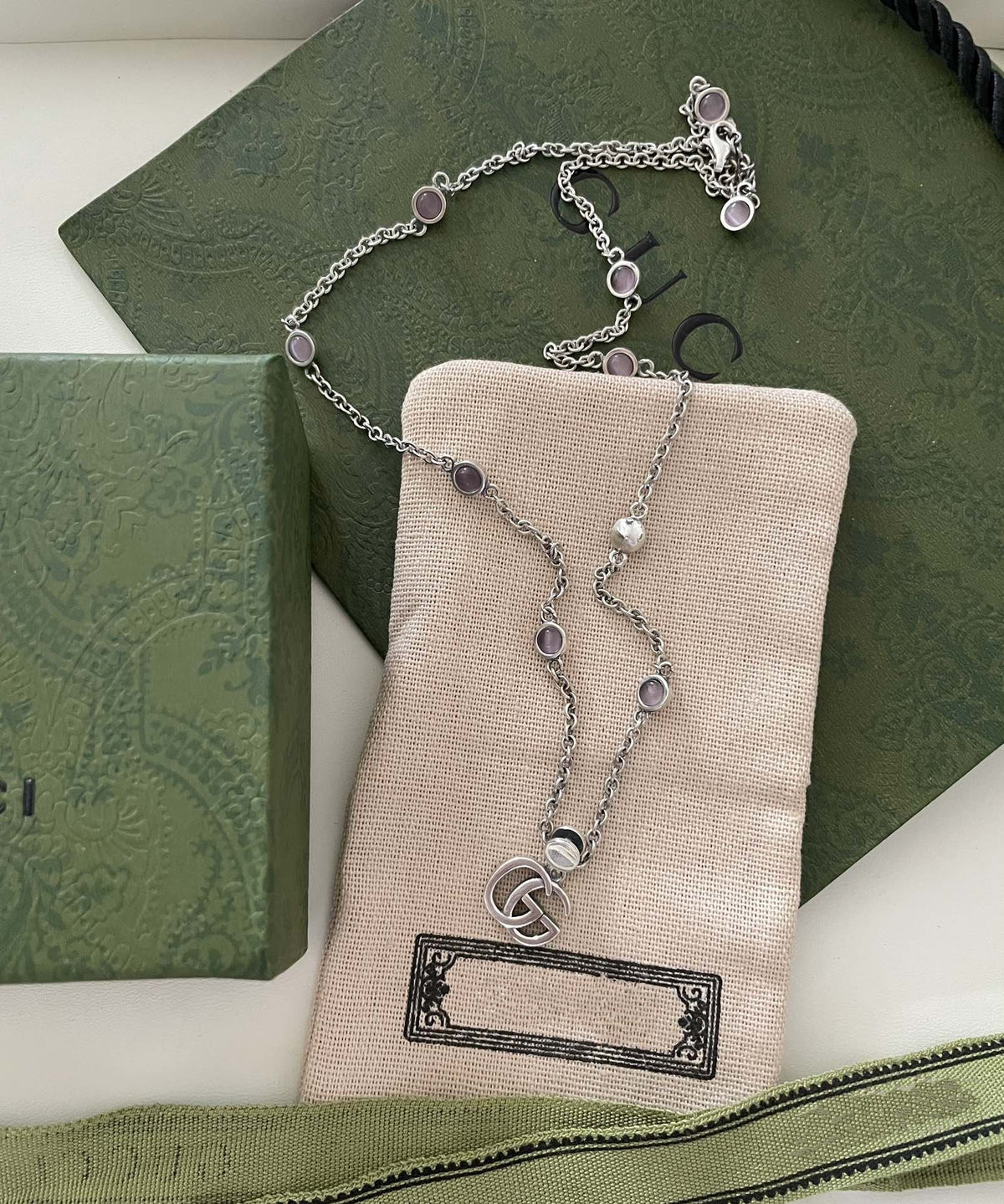 GG DOUBLE G MOTHER-OF-PEARL NECKLACE