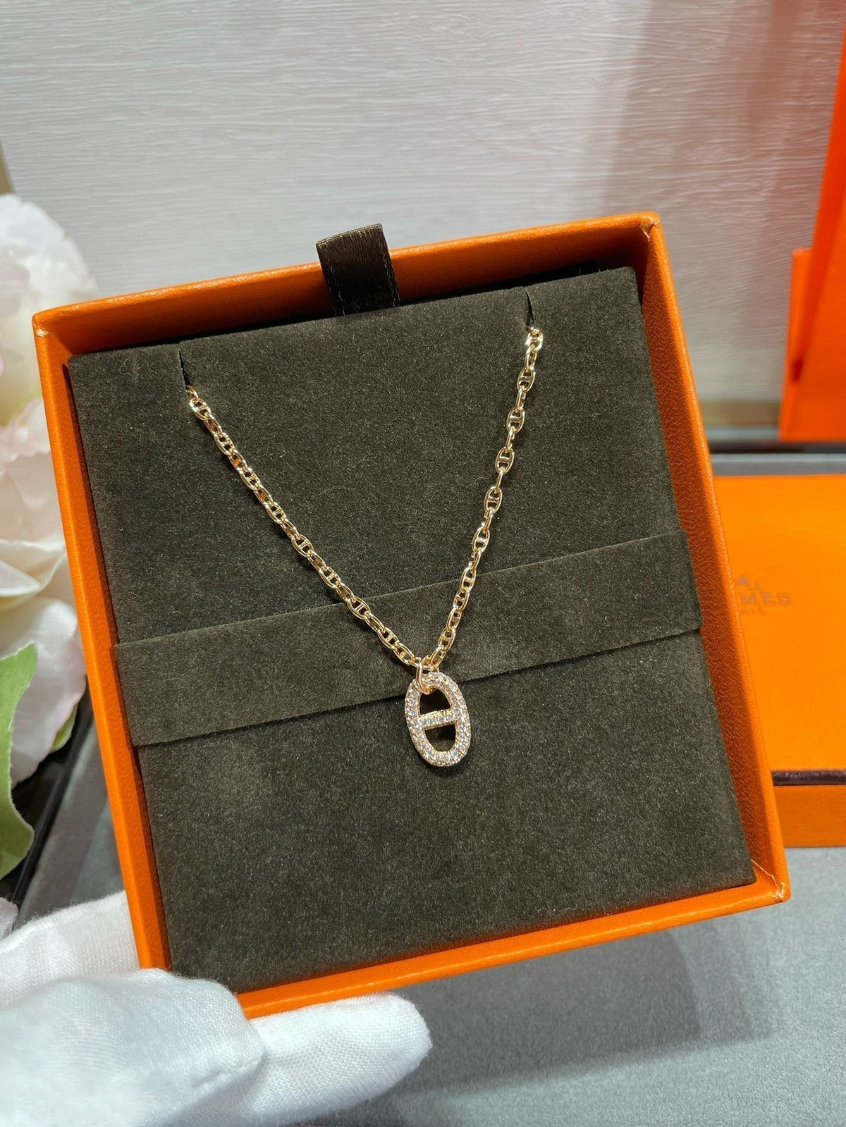 ADVANCED SEIKO HM DIAMOND PIG NOSE NECKLACE