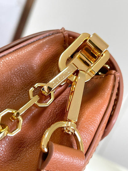 DAUPHINE SOFT MM 24 IN COGNAC CALFSKIN GOLD HARDWARE