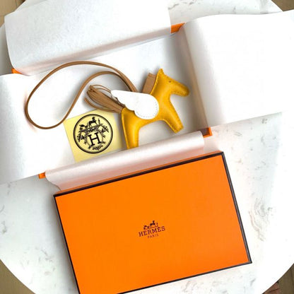 HERM Rodeo Pegase PM Bag Charm in Yellow/Biscuit/Craie Lambskin