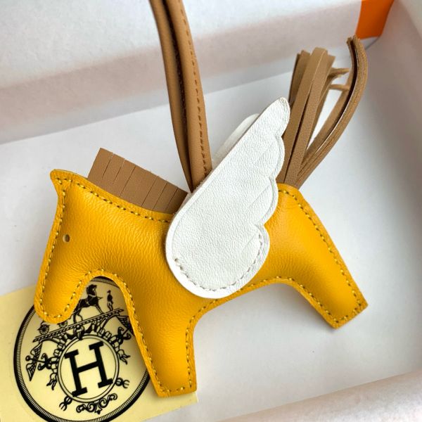 HERM Rodeo Pegase PM Bag Charm in Yellow/Biscuit/Craie Lambskin