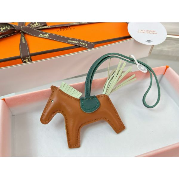 HERM Rodeo PM Bag Charm in Gold/Vert Fizz/Green Lambskin