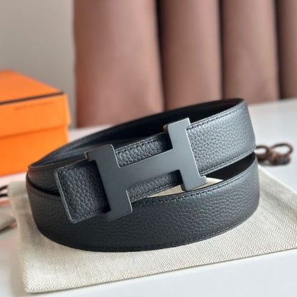 HERM Constance Reversible Belt 38MM in Clemence Leather with Black Buckle