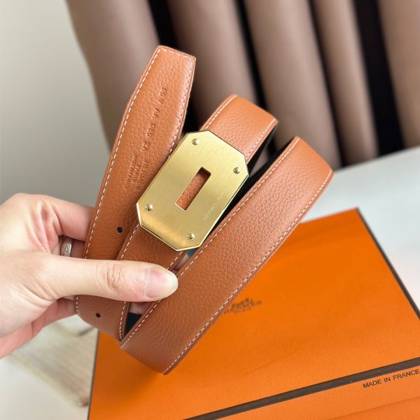 HERM Neo Reversible Belt 32MM in Gold Clemence Leather