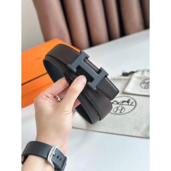 HERM H Reversible 32MM Belt with Matte Buckle in Chocolate Clemence Leather