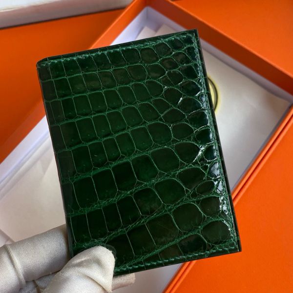 HERM MC¬≤ Euclide Card Holder in Vert Emeraud Shiny Alligator Leather