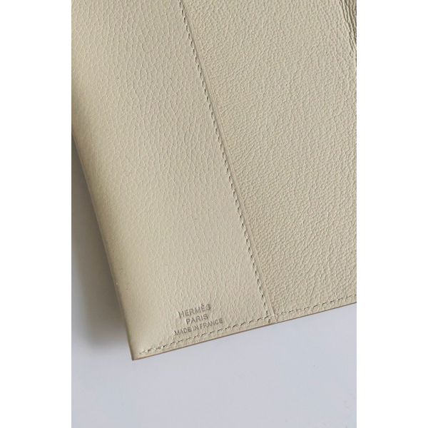 HERM R.M.S Passport Holder in Beton Evercolor Calfskin
