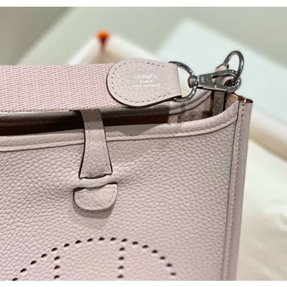 HERM Evelyne III TPM Bag In Mauve Pale Clemence Leather