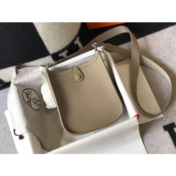 HERM Evelyne III TPM Bag In Tourterelle Clemence Leather