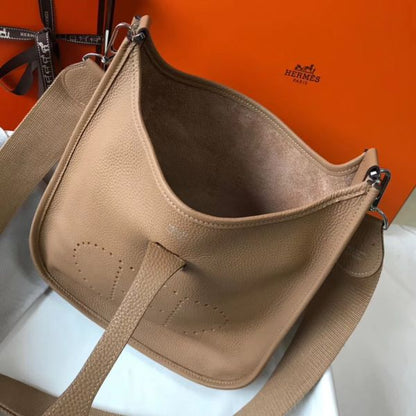 HERM Evelyne III 29 PM Bag In Trench Clemence Leather