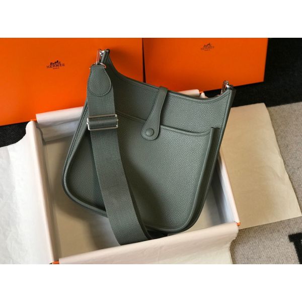 HERM Evelyne III 29 PM Bag In Vert Amande Clemence Leather